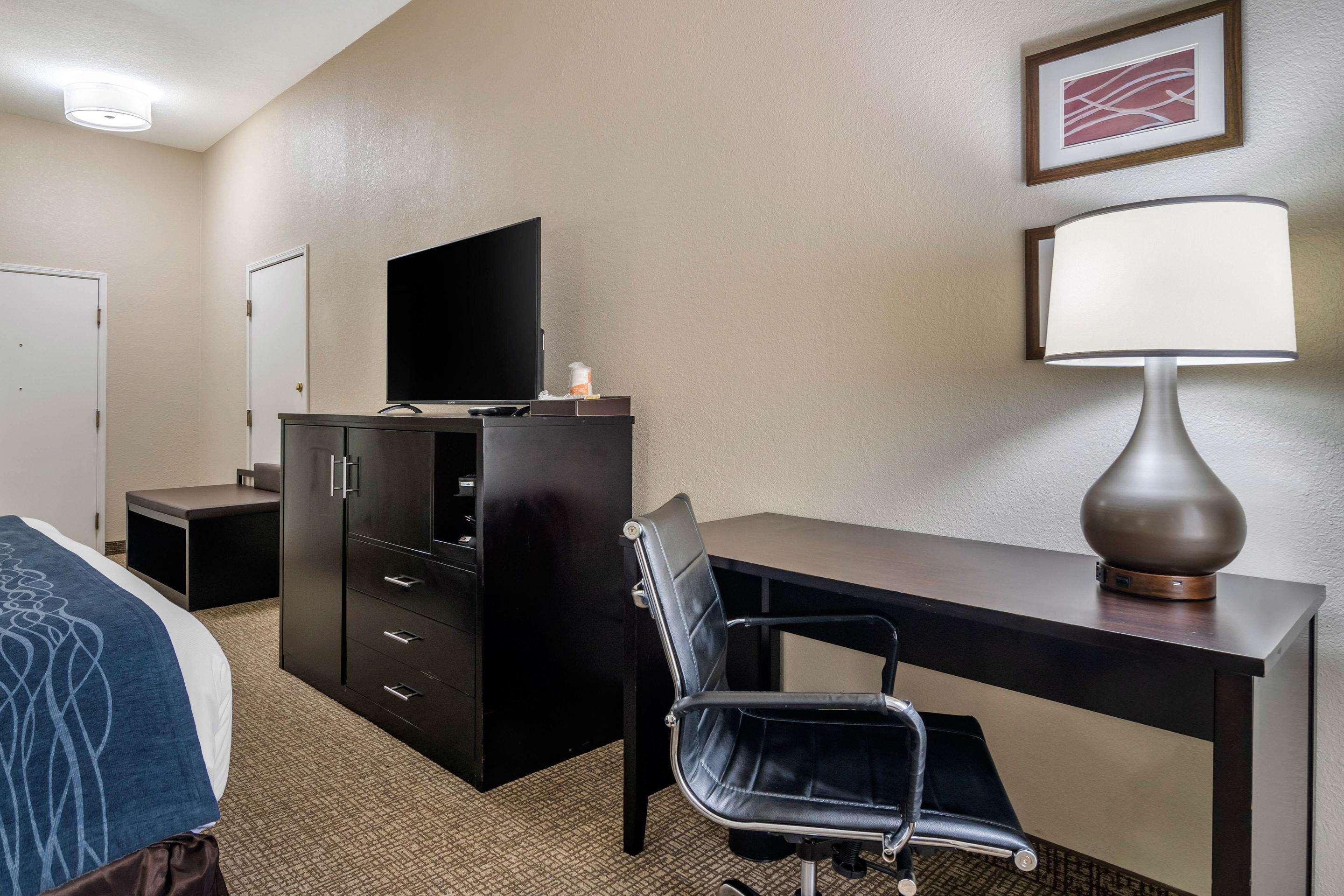 Comfort Inn & Suites Atlanta-Smyrna Zewnętrze zdjęcie